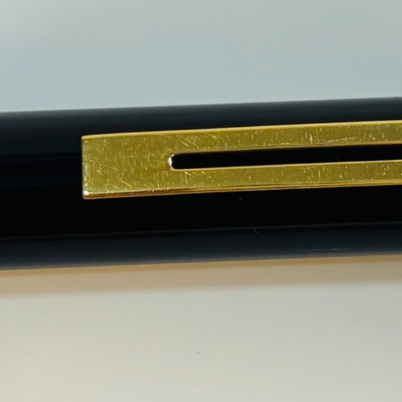 Sheaffer Fountain Pen with 14k Gold Nib Works Great Comes with 4 Cartridges - Picture 2 of 12